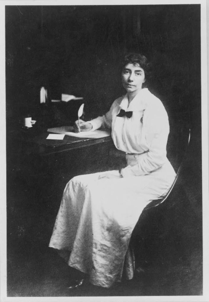 Seated portrait of Madeline McDowell Breckinridge